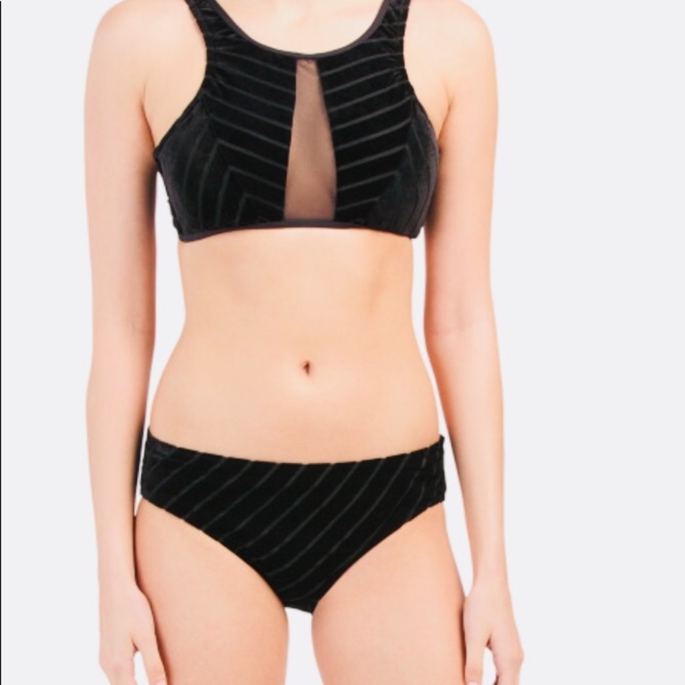 NWT Kenneth Cole Bikini - Picture 2 of 4